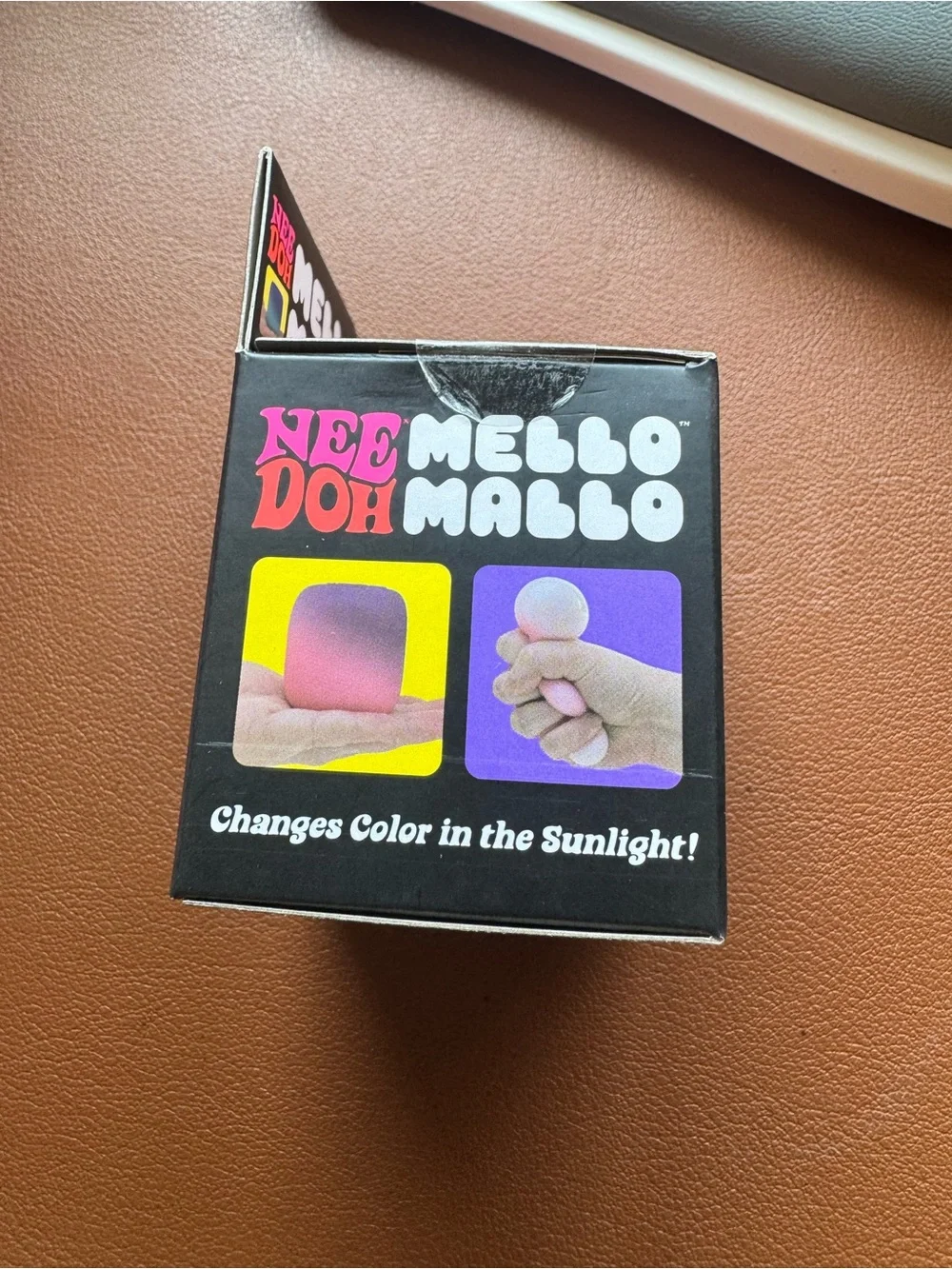 YELLOW NeeDoh Mello Mallo Color Change Squishy AUTHENTIC Nee Doh Mellow Mallow